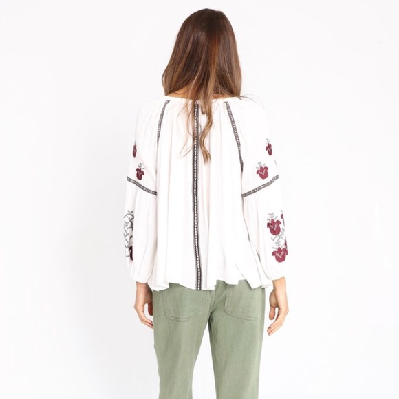 Lost in Lunar - Picture 5 of 7